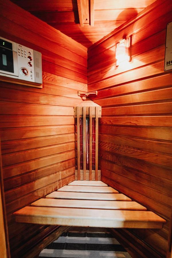 Chalet Scandinave Avec Sauna Ir - In The Woods Gesves Exterior foto
